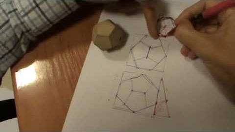 Dodecaedro truncado en diédrico (poliedro arquimediano)