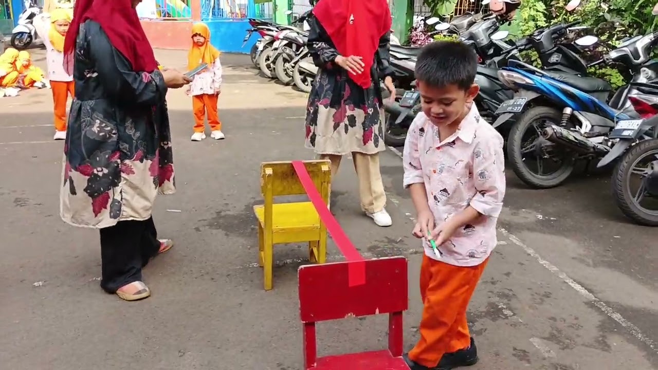 Bermain bersama melatih kesabaran dan konsentrasi fokus.