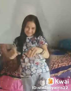 Story wa cewek cantik goyang asoy