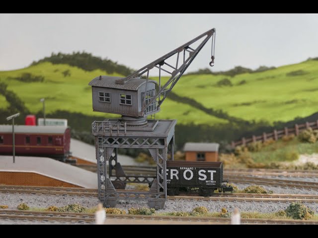 Building an N Gauge dockside crane.a Faller kit bash! 