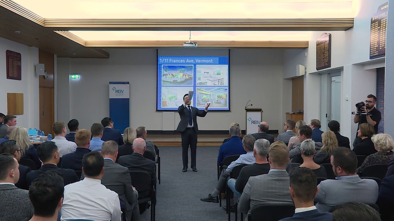 2018 REIV Senior Auctioneering Competition - Final - Michael Choi