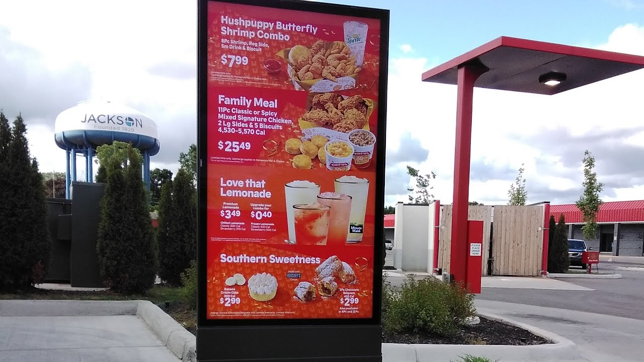 Happy Birthday To Me! Celebrating With All NEW Banana Cream Cake