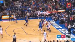 Carmelo Anthony hits the buzzer beater to end the half! - Knicks @ Raptors 11/12/2016