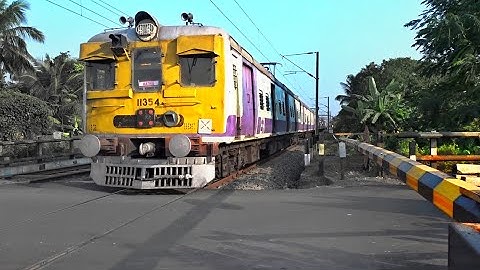 Furious Speedy 09 Coach & 12 Coach Old Conventional EMU Trains Skip busy Railgate | Eastern Railways