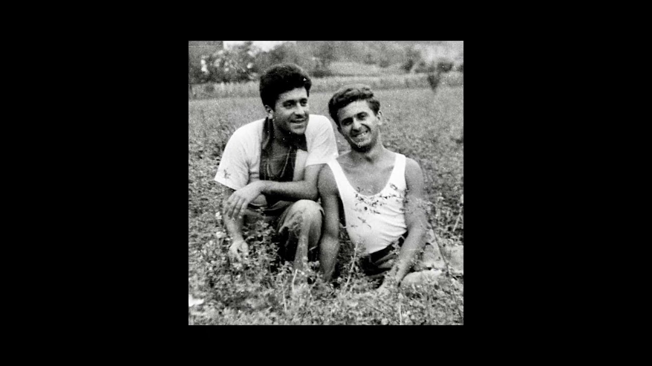 Gay Men and affectionate friends. Germany. Part One