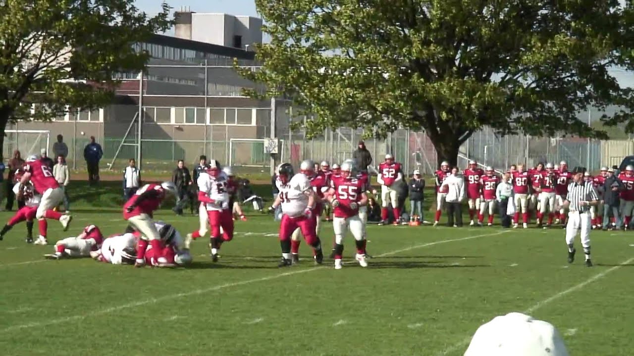 Pirates vs Trojans 2009