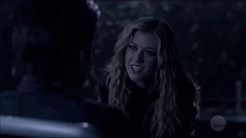 Who is Green Arrow wife?