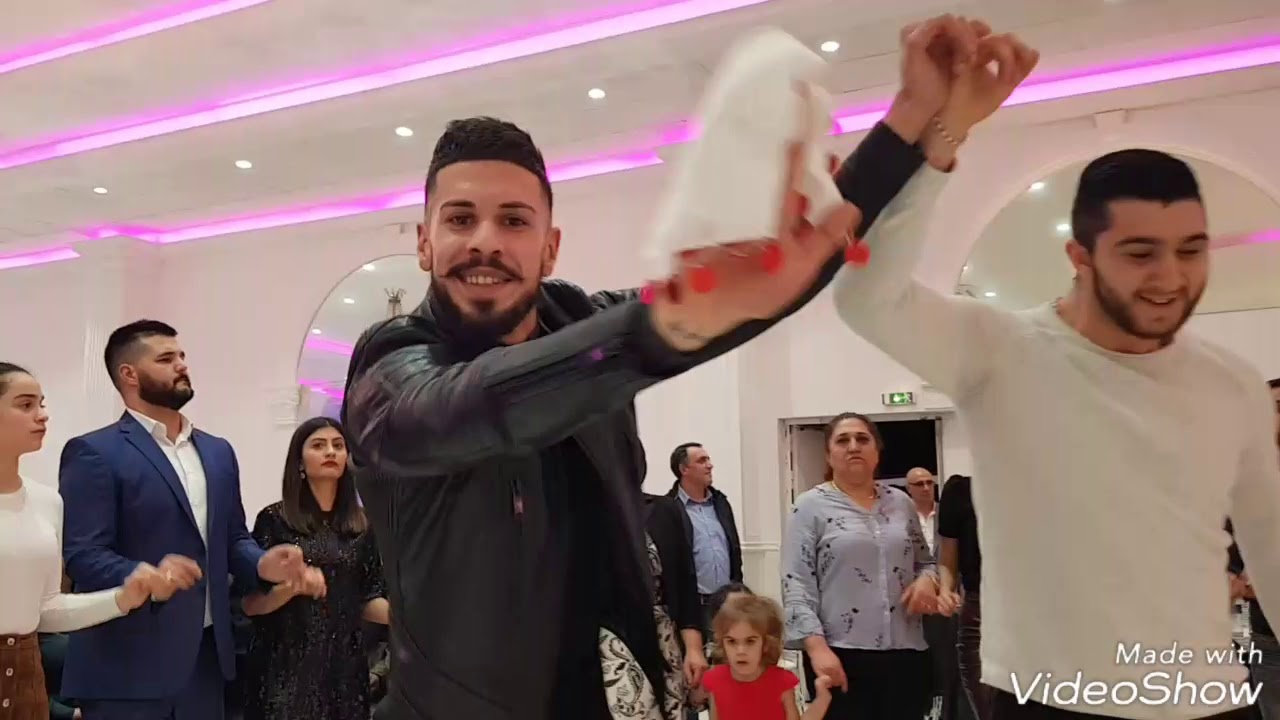 Paris'in Gençleri Amed Grani'si Ve Elazig Dik Oyunu