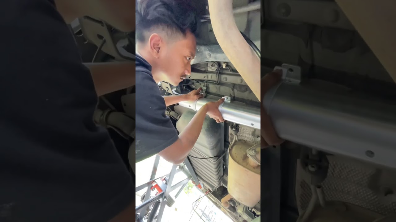 Pasang Airsuspensi di bawah kolong mobil ? bisa gak yaa 😱😱😱 