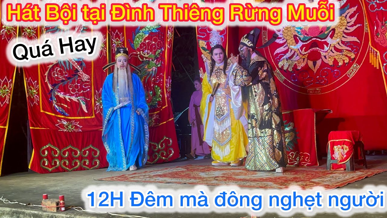 Lễ Hội Dân Gian Hát Bội Trong Ngôi Đình Vào Dịp Đầu Năm