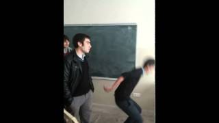 Liseli Gençden Şaşırtan Süper Hareket