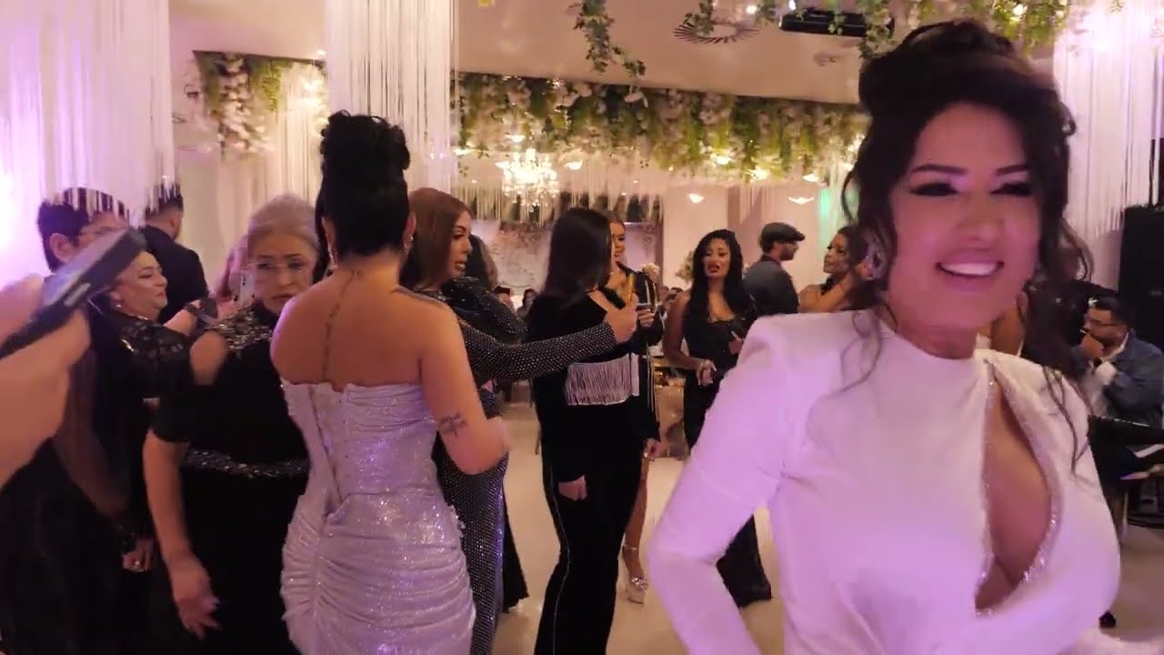 Alex Botea - Romani si Tigani