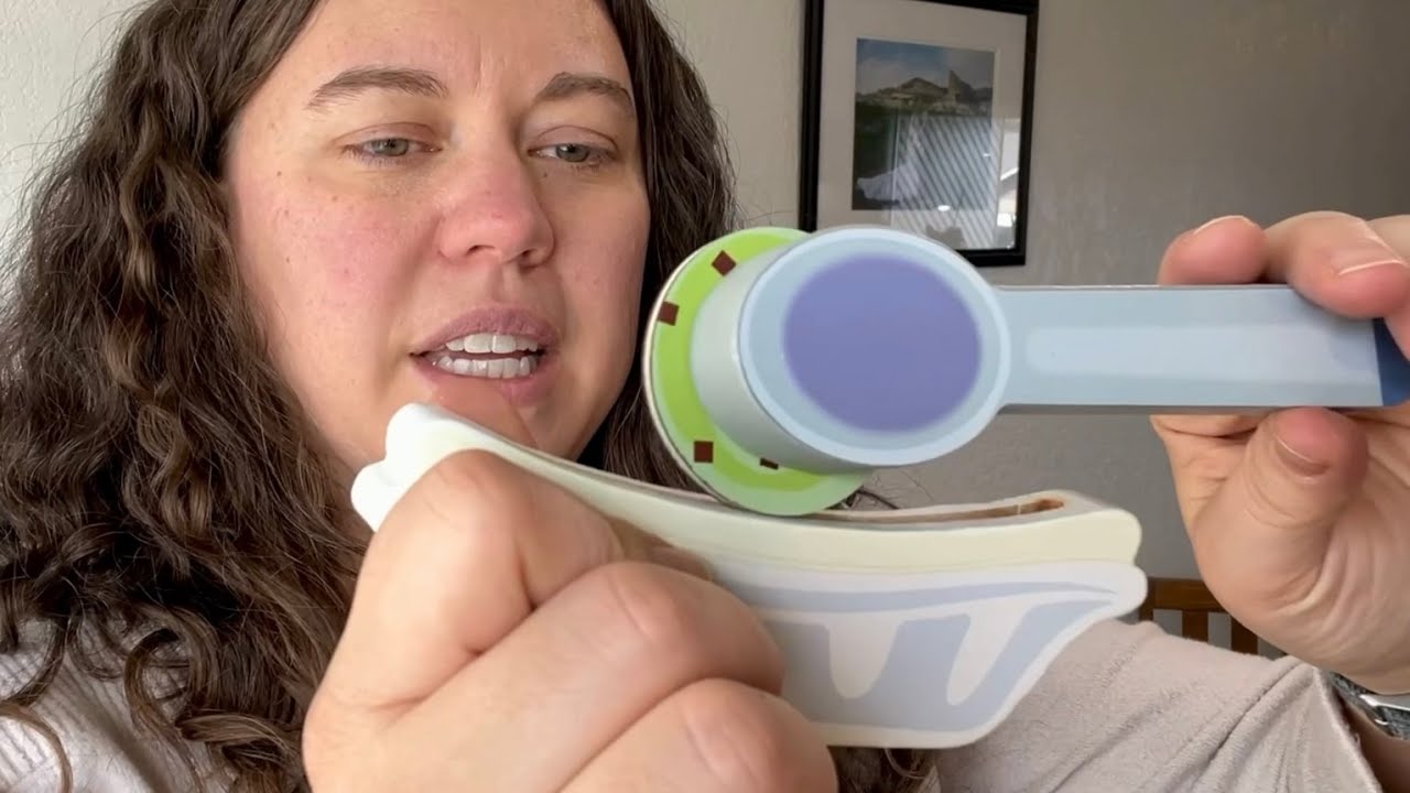 Melissa and Doug magnetic ice cream puzzle. Fine motor, pretend, hand eye coordination