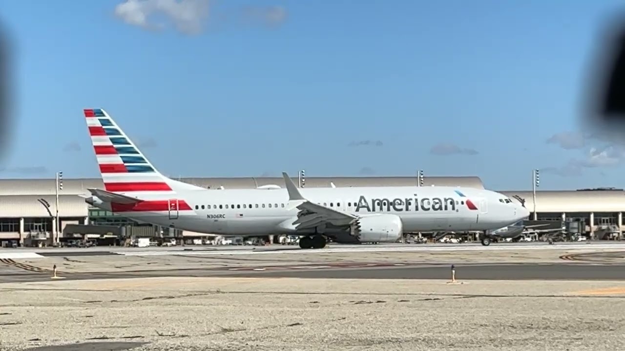 American Airlines Boeing 737 MAX 8 (N306RC) Takeoff from John