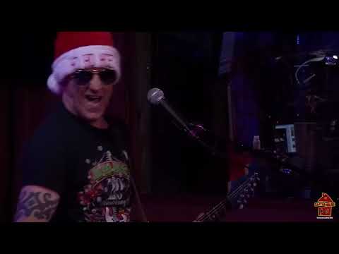 Putar Ho! Ho! Hoey! - Gary Hoey