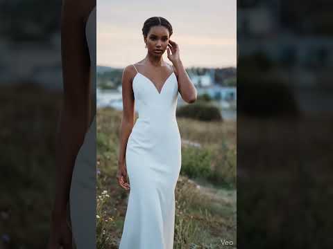 Video Abito da sposa modello 9603 allure bridal a sirena liscio con scollo a v e schiena scoperta