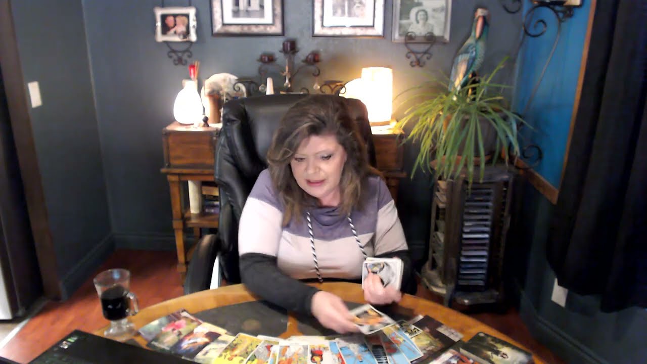 LIBRA MAR 7 SOMEONES FATHER/GRANDFATHER IS THANKING YOU FOR BEING THEIR HERO! GENERATIONAL KNOWLEDGE