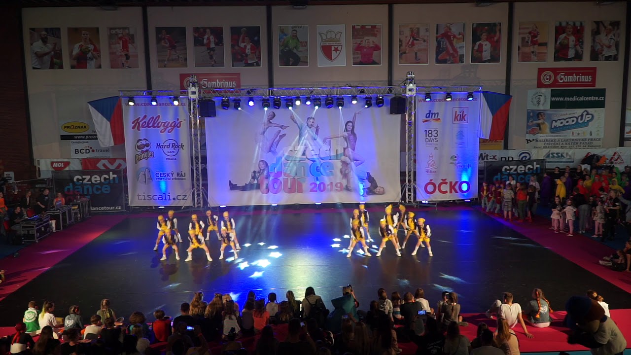 39. Tutti Frutti - Skittles bomb showroom job