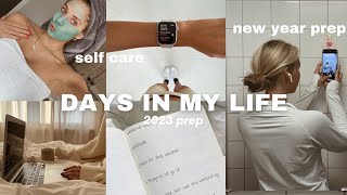 [vlog] getting my life together for 2023, shopping w\/ my mom + my vision board!
