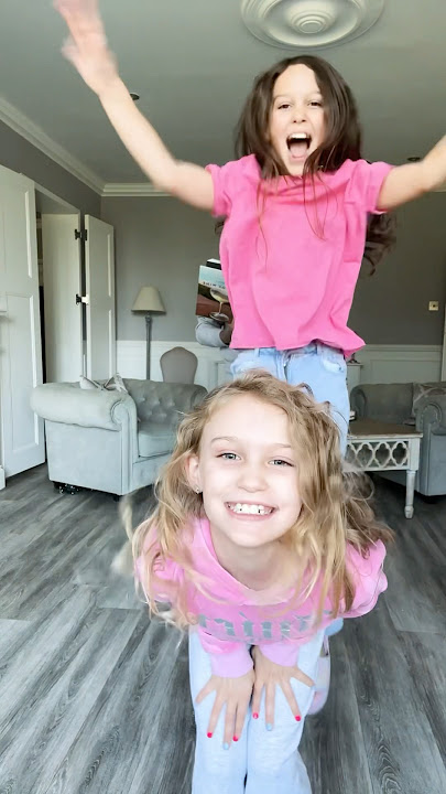 Two Genie in a bottle 😂#jonathanjoly #shorts #dance ￼