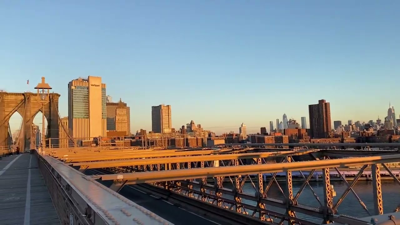 🌄 Brooklyn Bridge Sunrise