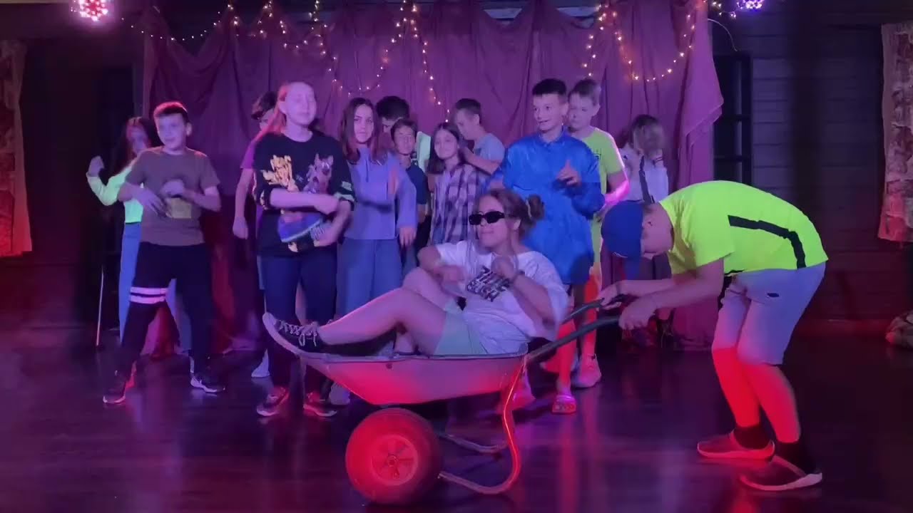 Клип 2 отряда на песню "Время и стекло Тролль" (при уч