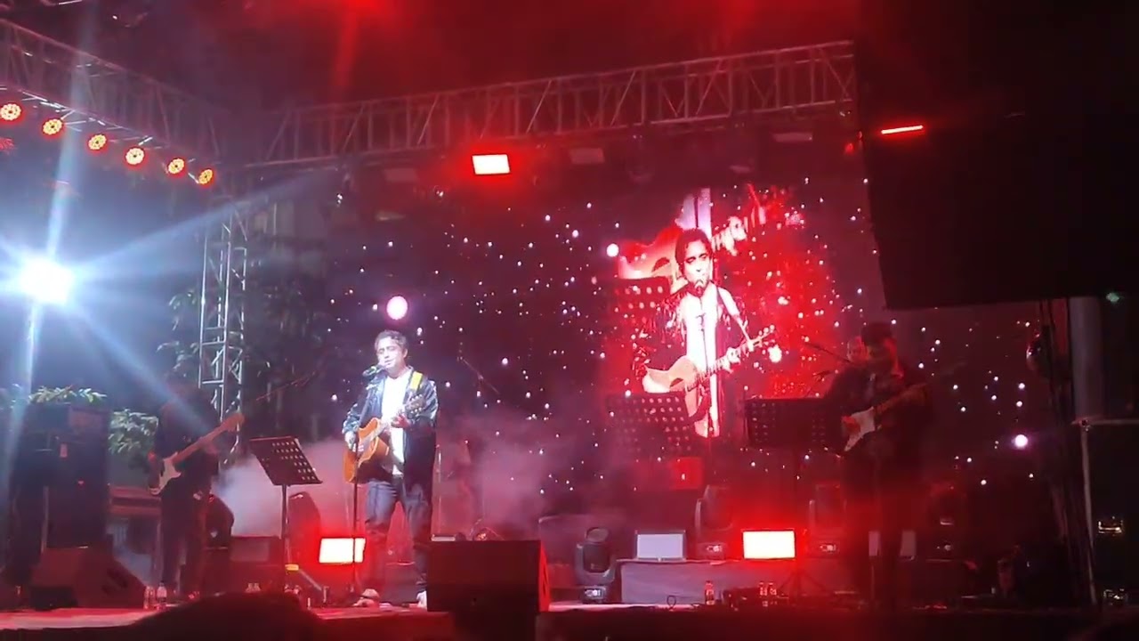 Vaaste Live by Nikhil D’Souza 🎤 | Beautiful Concert Moment | Strings By Nomi