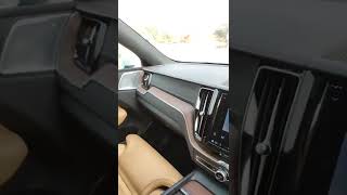 2022 Volvo XC60 gets a premium interior with soft touch material here and there with a lot of tech screenshot 5