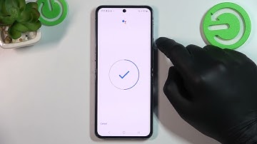 How to Use Google Assistant on Lock Screen in Samsung Galaxy Z Flip4 - Hey Google