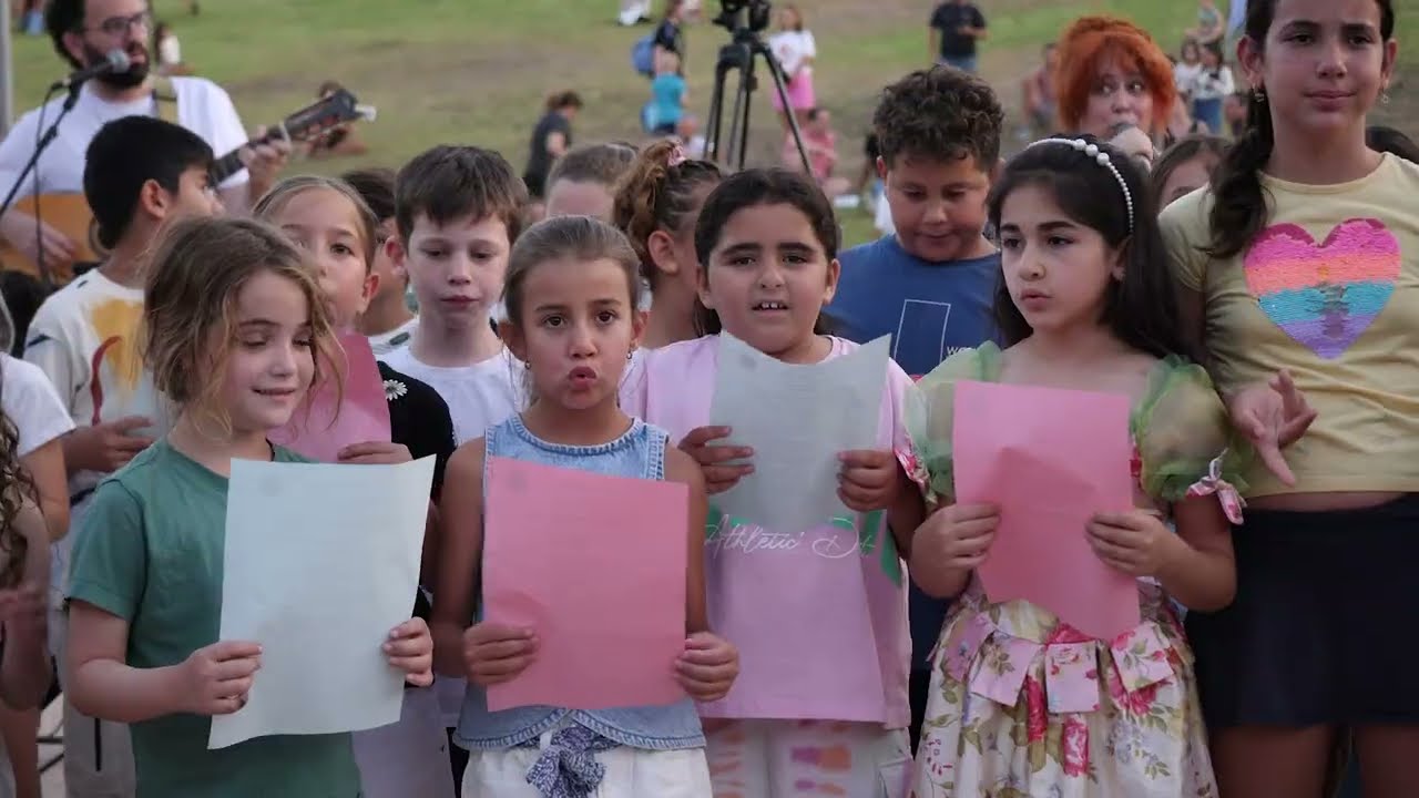 שירת העם - שירת המונים בהתאמה אישית - קהילת בית ספר ׳יובלי הנגב׳ שרים ״מילה טובה״