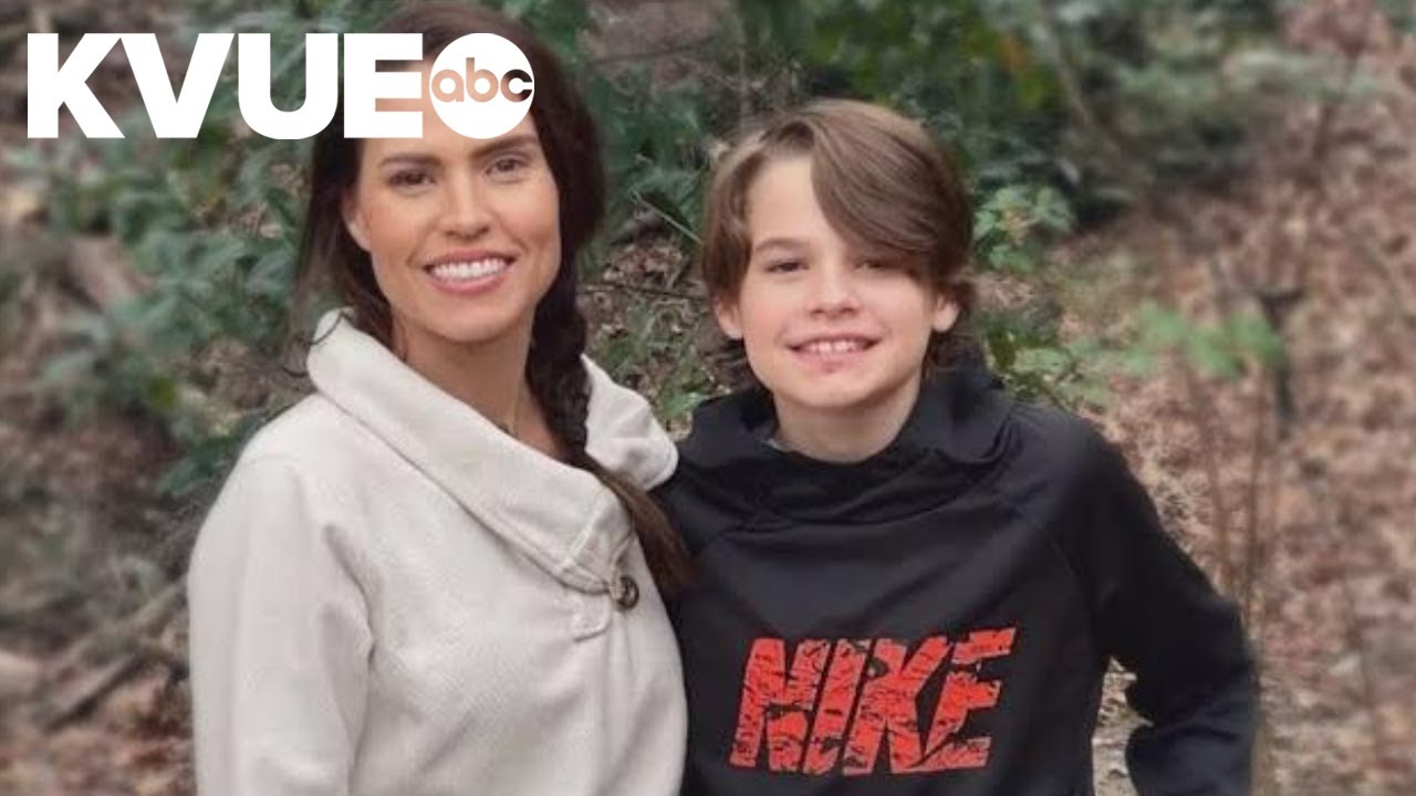 Georgia mom arrested after 10-year-old son walks alone into town - YouTube