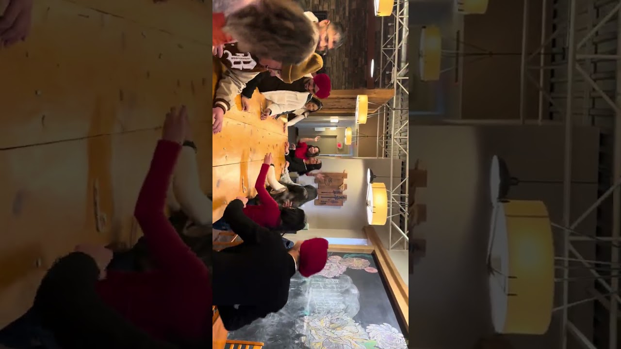 Канадско-филиппинско-индийская рождественская вечеринка 2025 