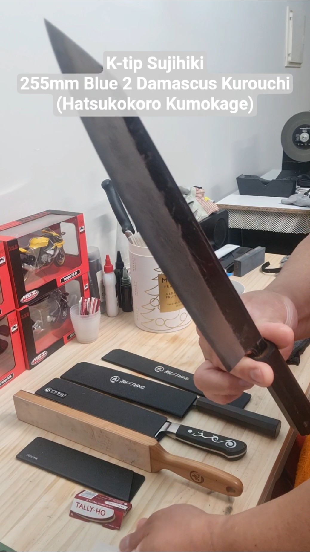 K-tip Sujihiki 255mm Blue2 (Aogami#2) Damascus Kurouchi