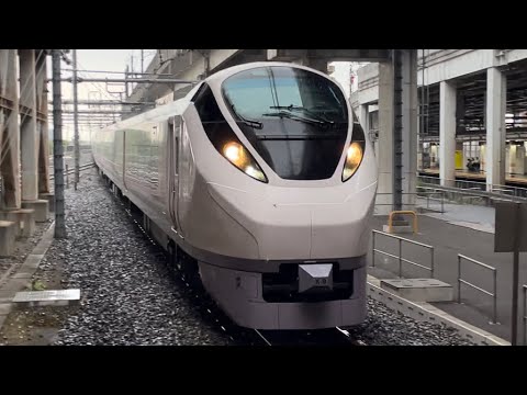 【ジョイント音最高！】E657系ｶﾂK9編成が警笛を鳴らしながら北千住駅3番線を通過するシーン（2023.5.11.15:00）