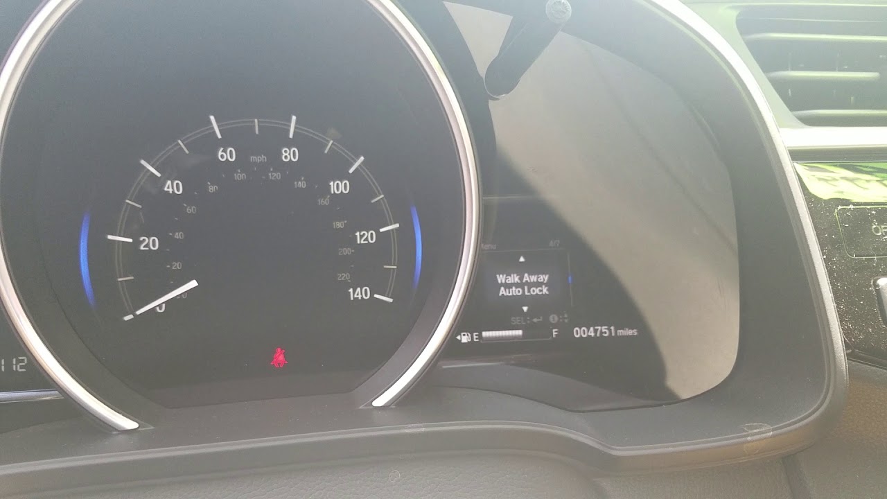 Door settings and Walk away autolock feature on the 2018 and 2019 Fit