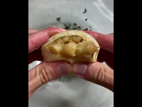 فيديو: كيفية خبز دونات الثوم
