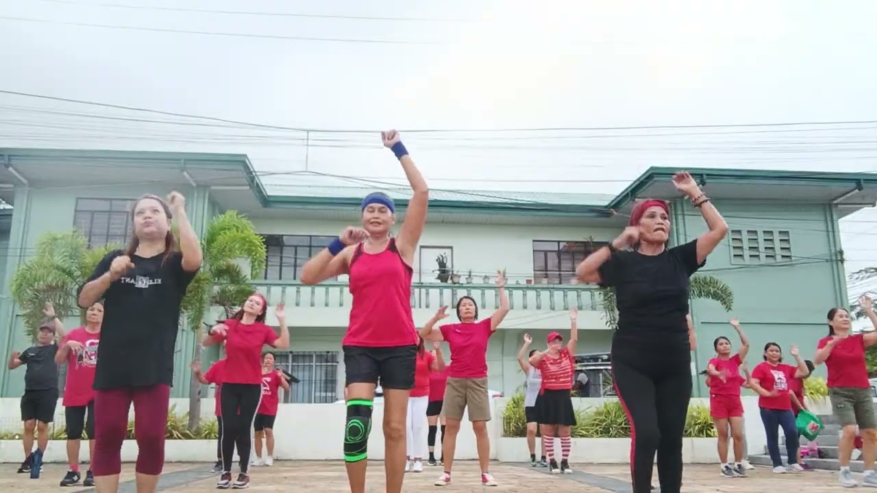 Kiss me.. DISCLAIMERS: music not mine belongs to it's rightful owner for entertainment purposes only