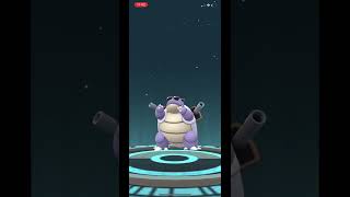 EVOLVING Shiny Wartortle into Blastoise WITH SUNGLASSES!!!!! Pokemon GO