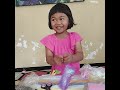 Unboxing mainan belut warna warni