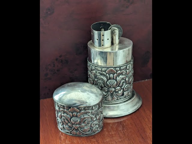 1930s Solid Silver Tabletop Cigarette Lighter