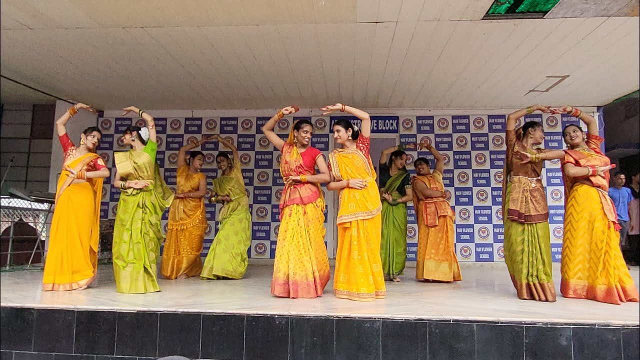 kajri dance performance # May flower school Patna - YouTube