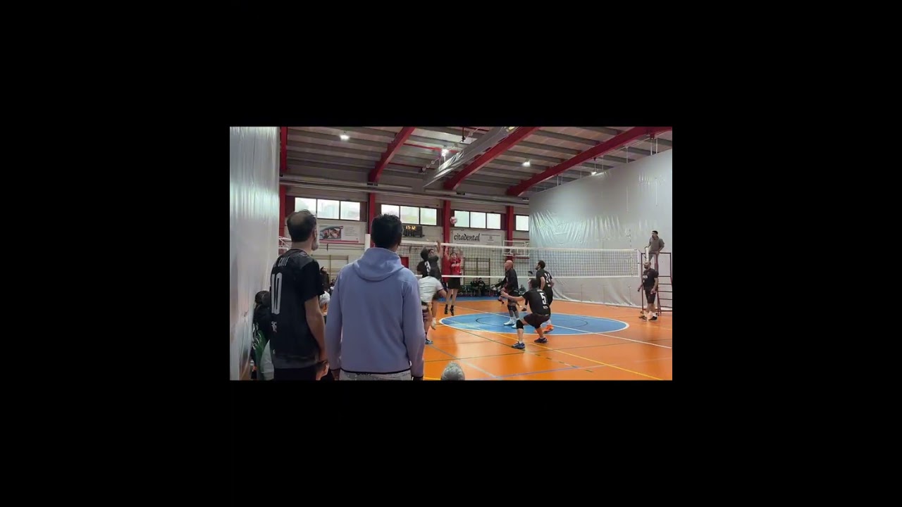 Victoria para SCHOOL OF ROCK segundo set