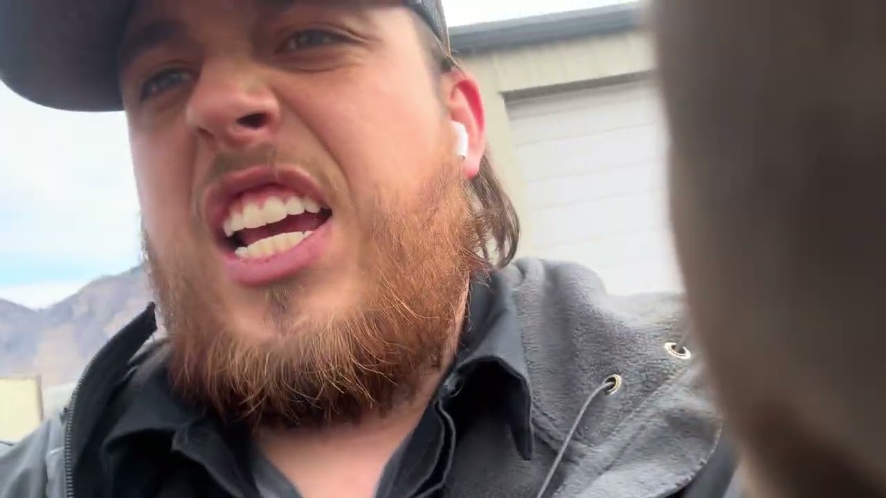 ANOTHER CONTAINER TOW - BROKE THE WINCH CABLE!! 