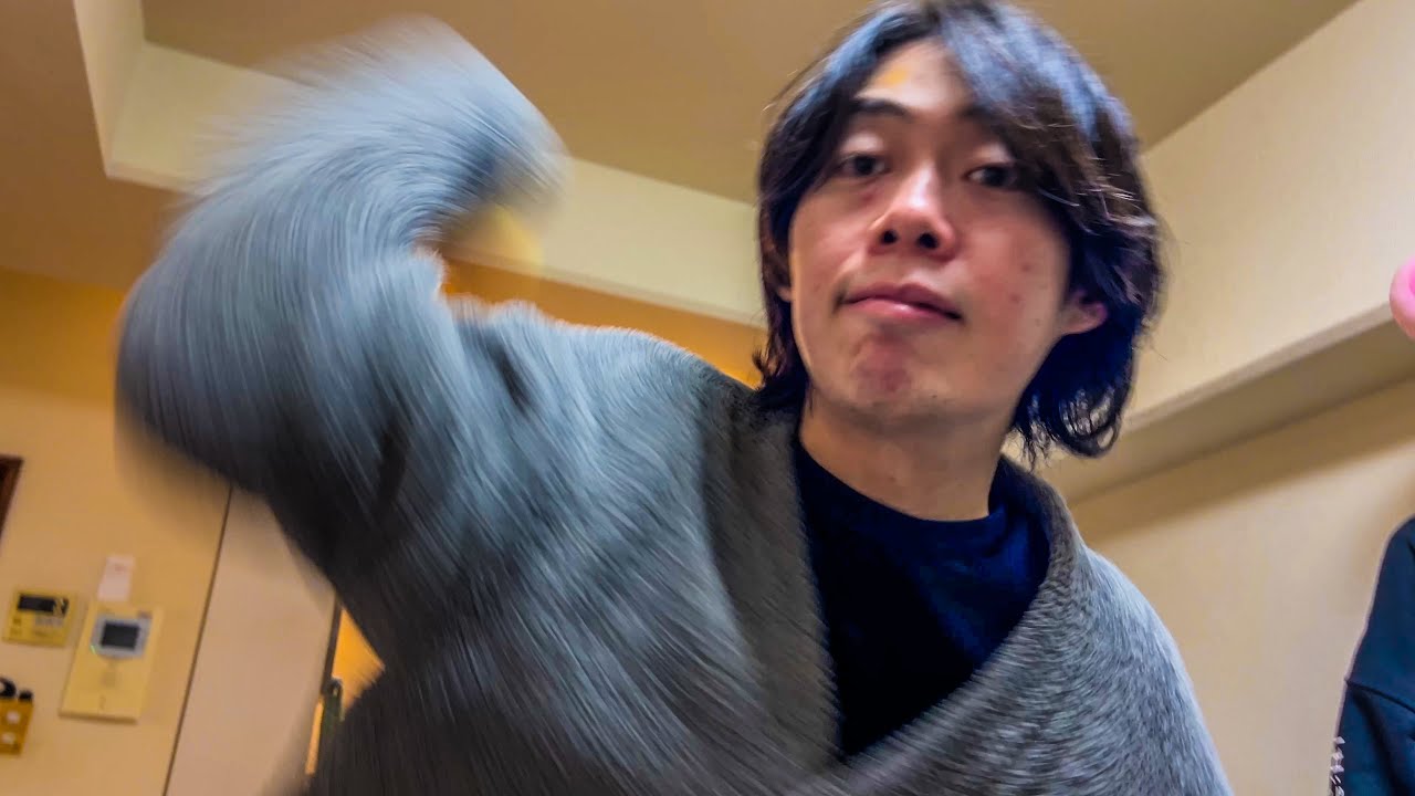 急にクイズを出され、間違えたら永遠に殴られました