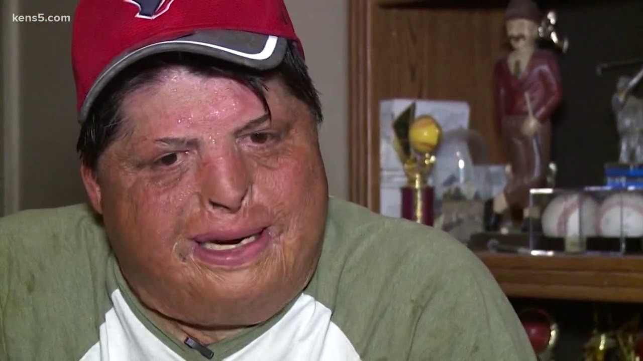 South Texas veteran goes viral for mowing lawn on wheelchair