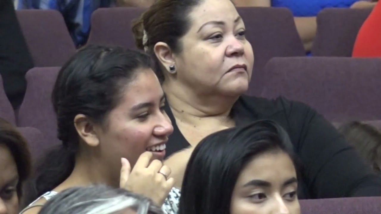 Evangelista Roberto Lugo Transformados Por Su Gloria 2021 YouTube