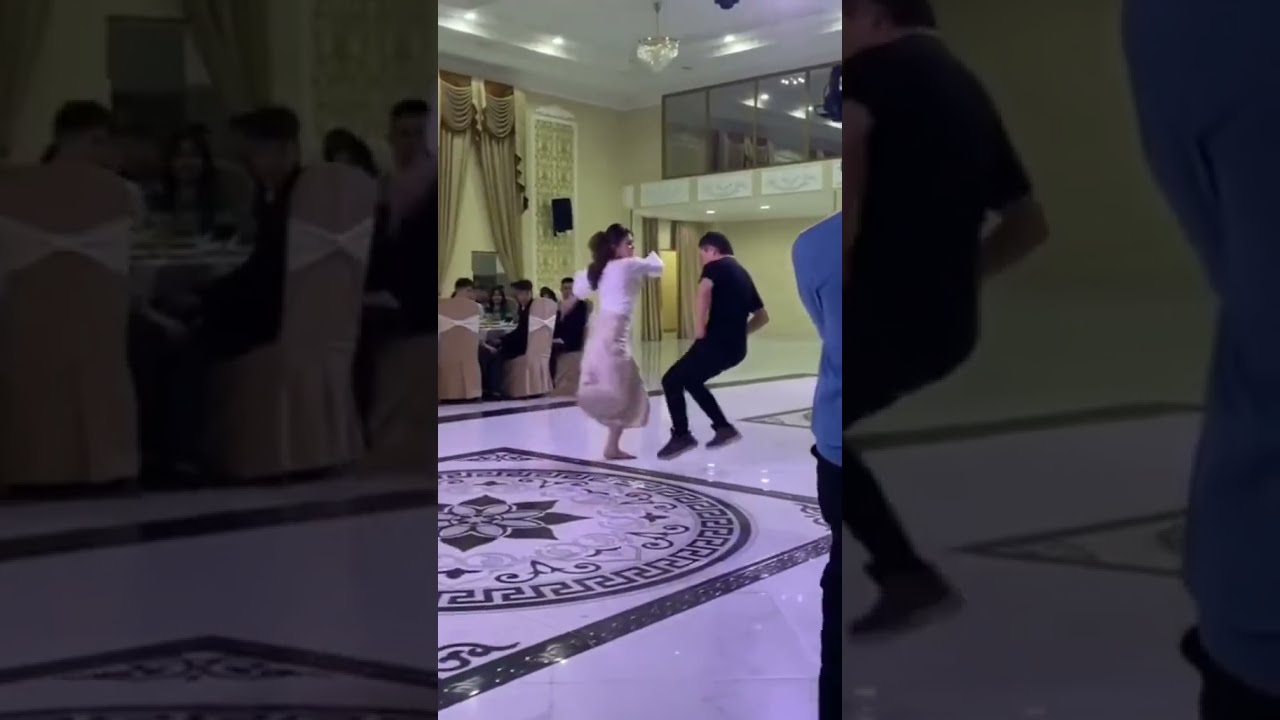 Uzbek song Davraga tush  Dance at the wedding  video   uzbekistan