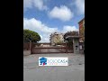 via Lucera piano rialzato 97 mq 3 camere cucina + giardino e box auto vendesi.