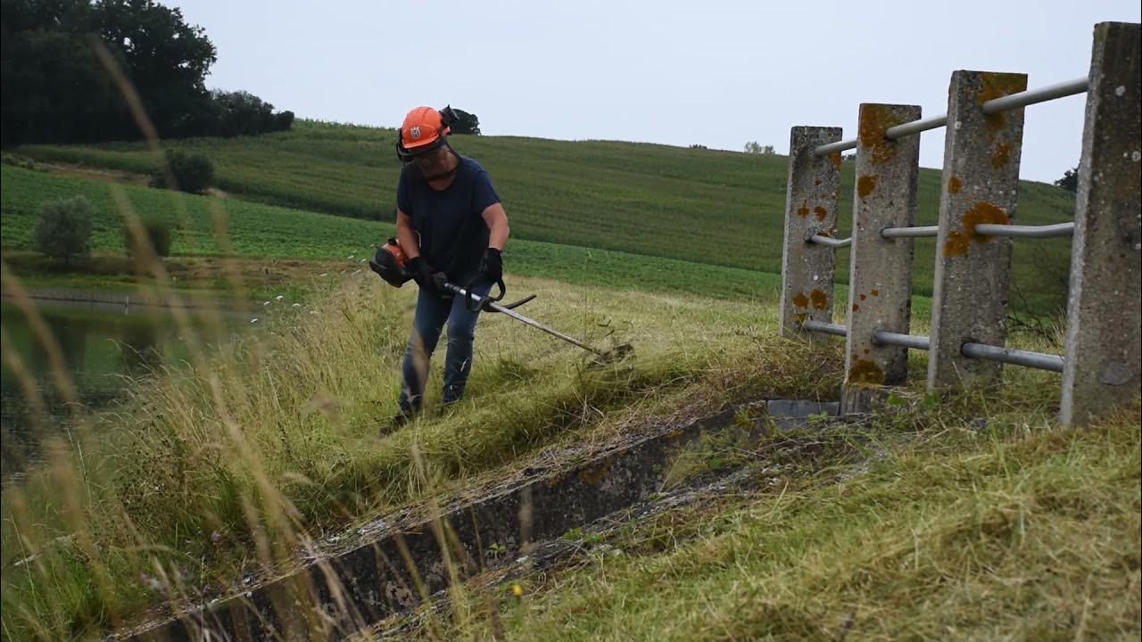 épareuse rousseau fauchage digue YouTube