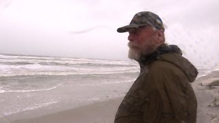 Florida residents do last minute prep before Matthew's arrival